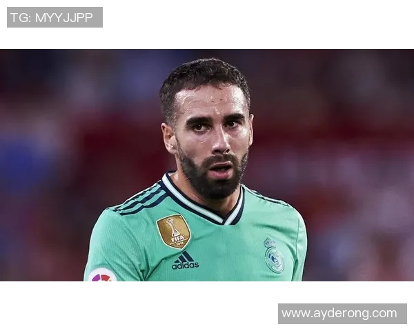 足坛风云人物：那些为足球倾尽一生的男球星们的传奇与奋斗